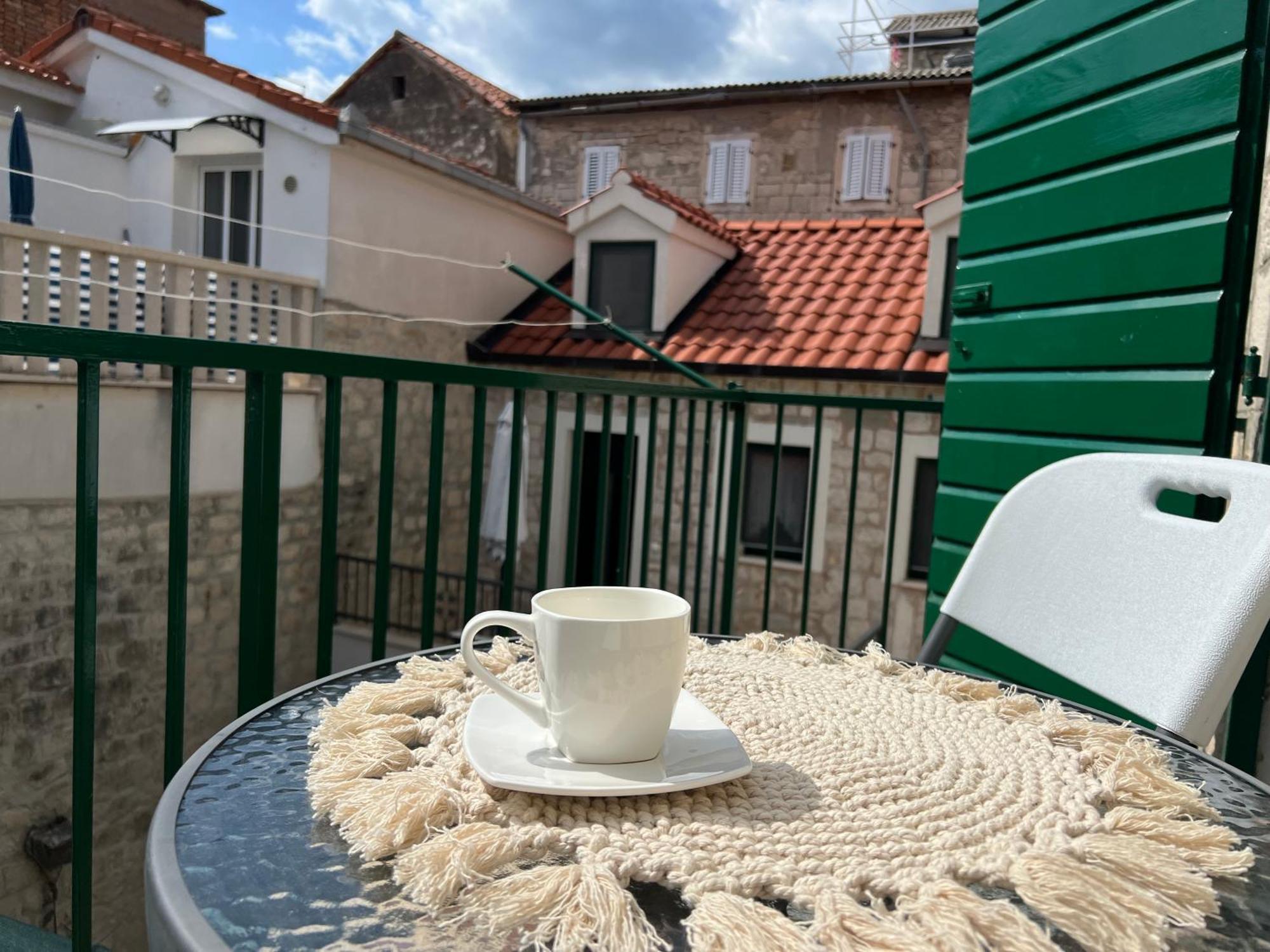 Apartman Lucijan Kastela Ngoại thất bức ảnh