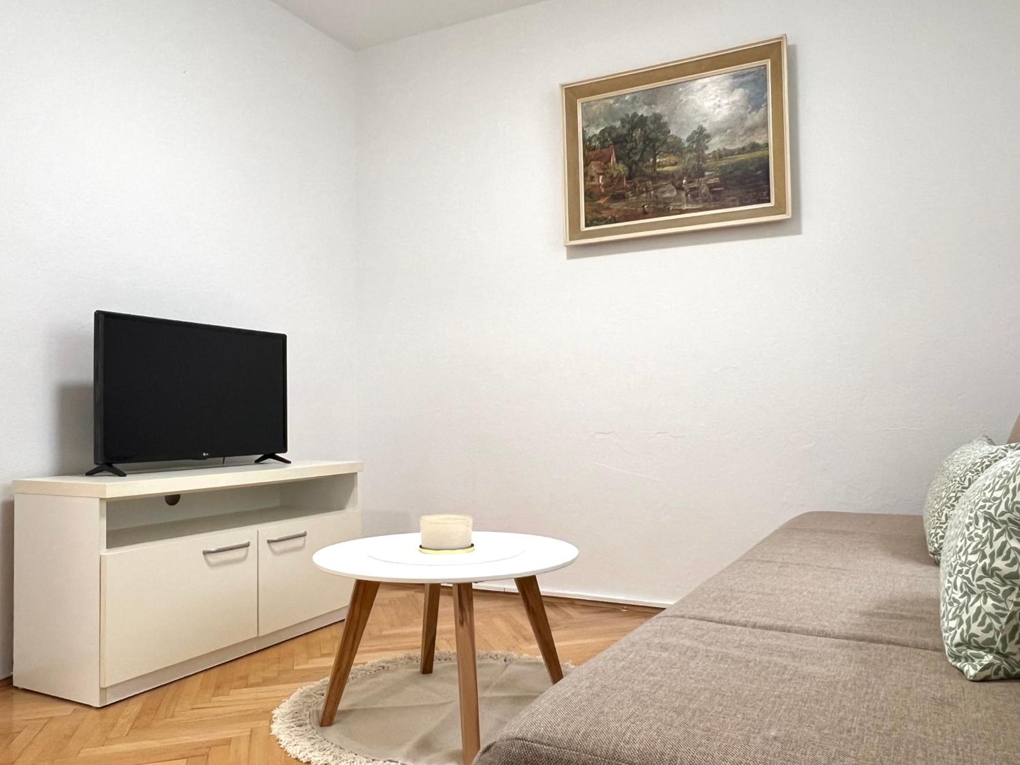 Apartman Lucijan Kastela Ngoại thất bức ảnh